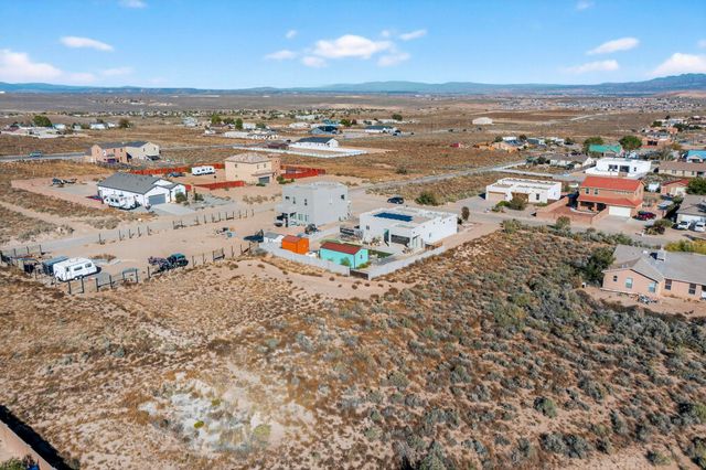 821 8th Street NE, Rio Rancho, NM 87124