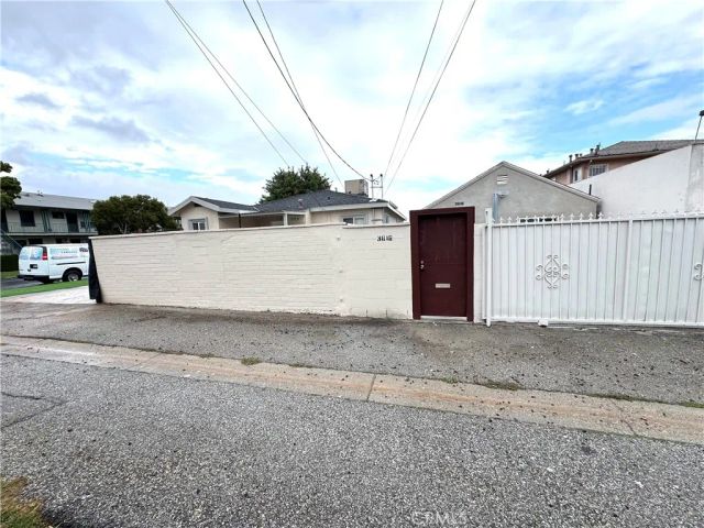 3616 59th Street West, Los Angeles, CA 90043