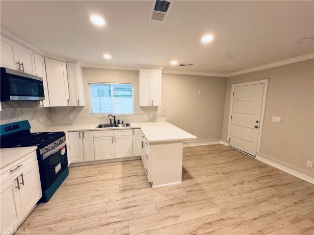 3616 59th Street West, Los Angeles, CA 90043