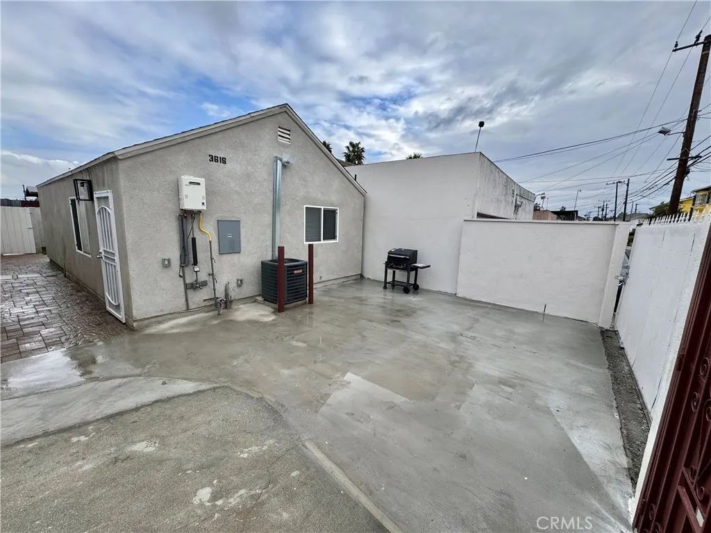 3616 59th Street West, Los Angeles, CA 90043