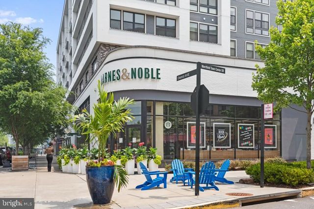 9071 LORELEIGH WAY, Fairfax, VA 22031