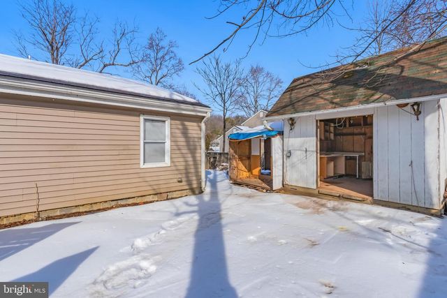 15700 PERKINS LN, Bowie, MD 20716