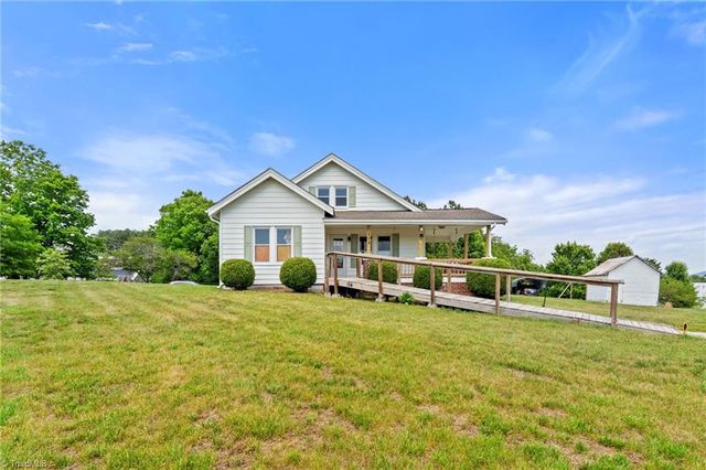 154 Adventure Trail, Mount Airy, NC 27030