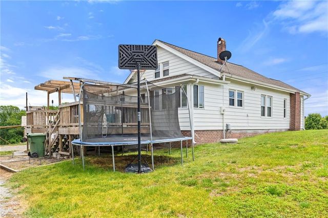 154 Adventure Trail, Mount Airy, NC 27030