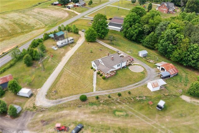 154 Adventure Trail, Mount Airy, NC 27030