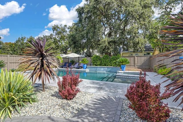 2319 5th Ave, Sacramento, CA 95818