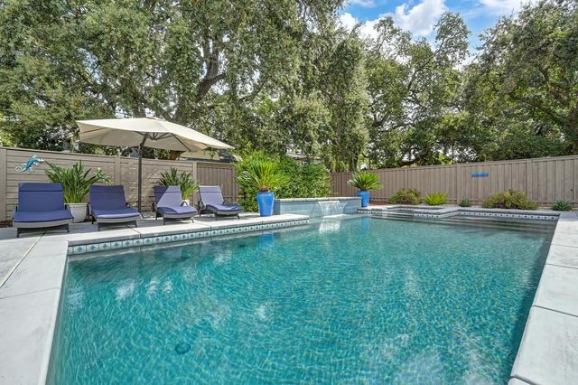 2319 5th Ave, Sacramento, CA 95818