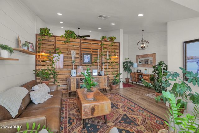 2924 E MALLORY Street, Mesa, AZ 85213