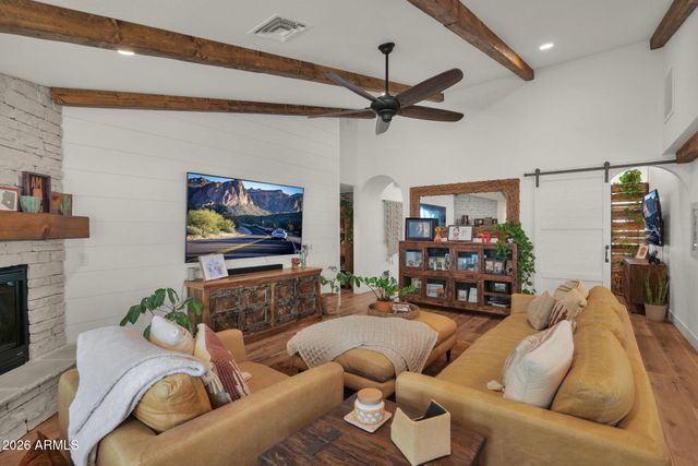2924 E MALLORY Street, Mesa, AZ 85213