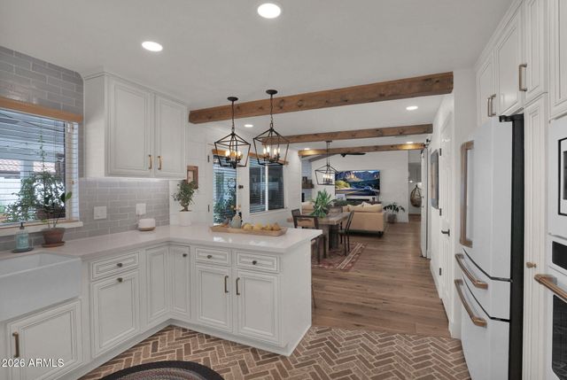 2924 E MALLORY Street, Mesa, AZ 85213