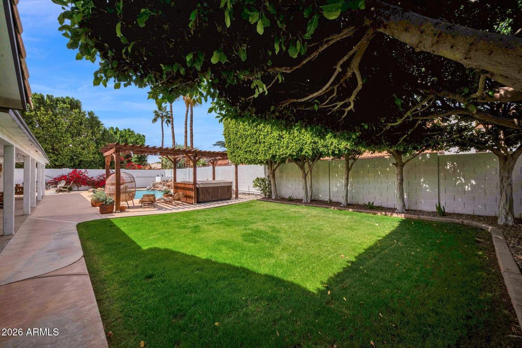 Image 6 of property listing at 2924 E MALLORY Street, Mesa, AZ 85213