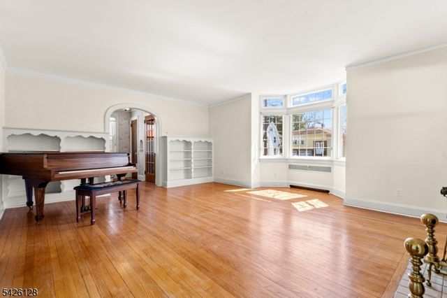 146 Irving Pl, Rutherford Boro, NJ 07070