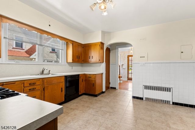 146 Irving Pl, Rutherford Boro, NJ 07070