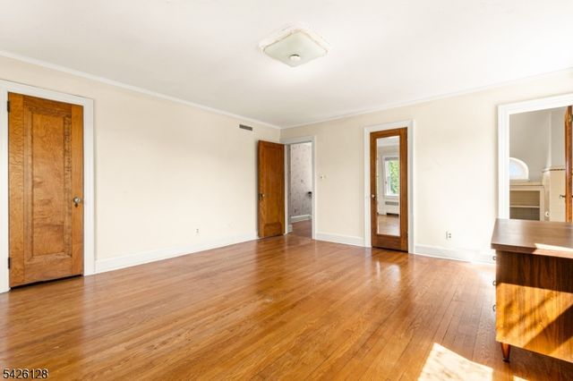 146 Irving Pl, Rutherford Boro, NJ 07070