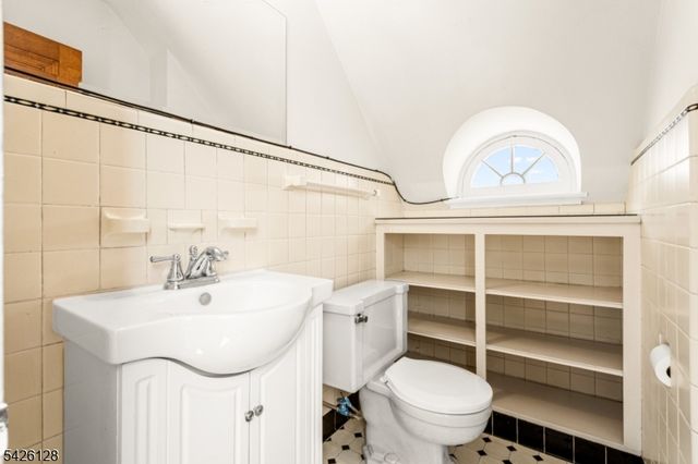 146 Irving Pl, Rutherford Boro, NJ 07070