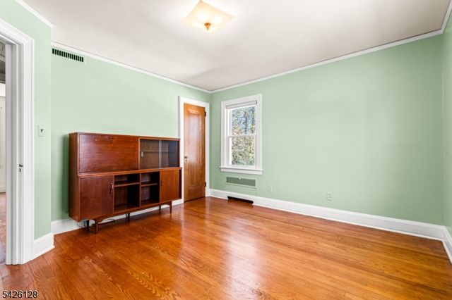 146 Irving Pl, Rutherford Boro, NJ 07070