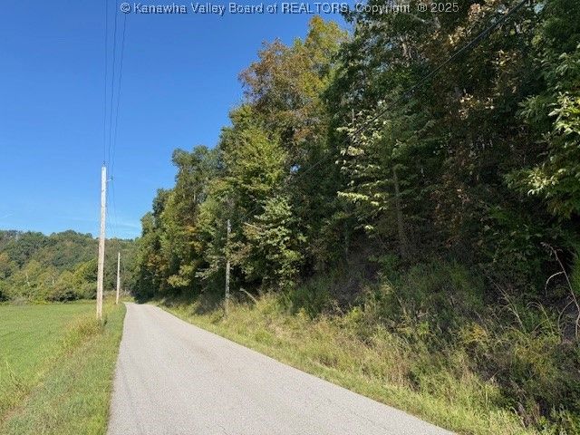 5291 Eighteen Mile Creek Road, Buffalo, WV 25123