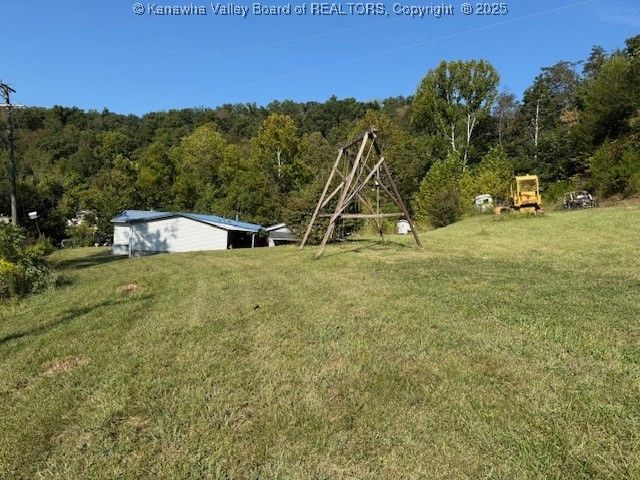 5291 Eighteen Mile Creek Road, Buffalo, WV 25123