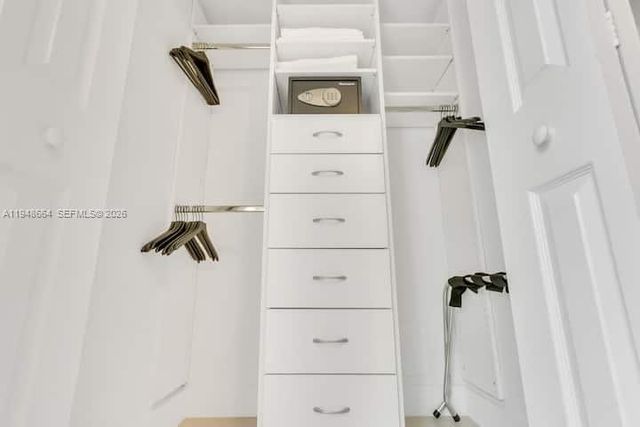 290 Sunrise 206, Key Biscayne, FL 33149