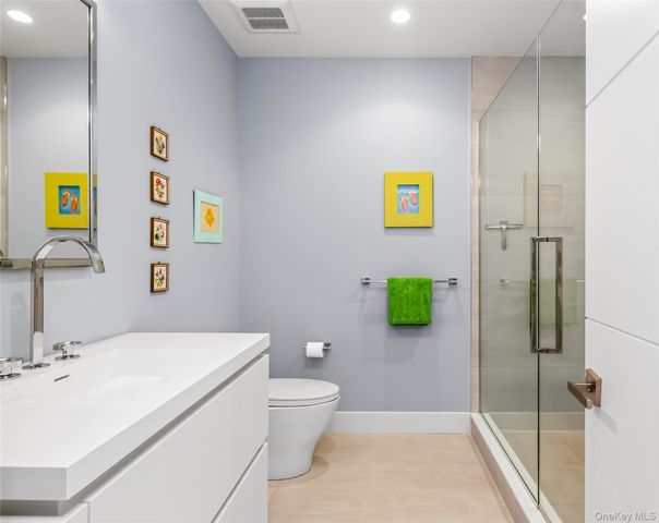 21 Lily Pond Drive, Sag Harbor, NY 11963