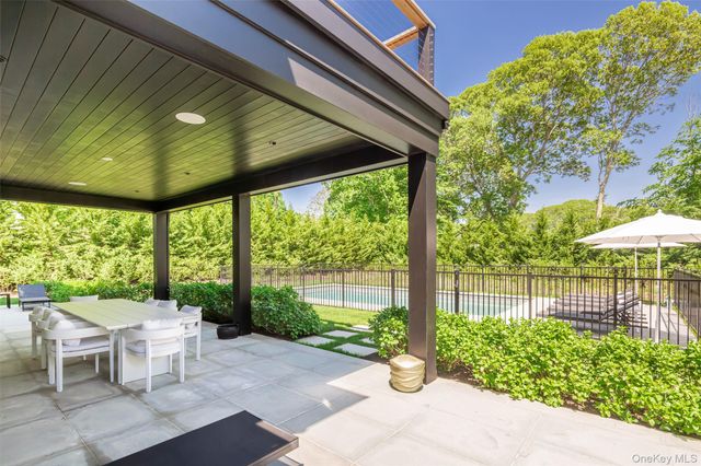 21 Lily Pond Drive, Sag Harbor, NY 11963
