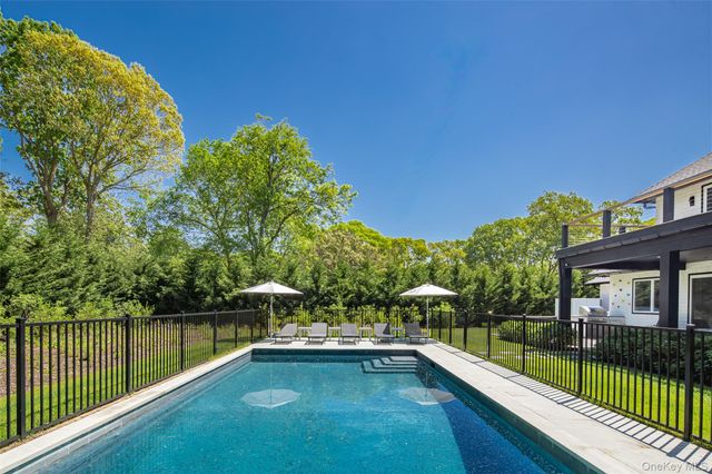 21 Lily Pond Drive, Sag Harbor, NY 11963