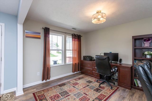1225 Old Vines Trail, Greenwood, IN 46143