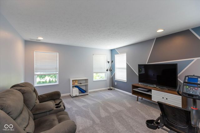 1225 Old Vines Trail, Greenwood, IN 46143