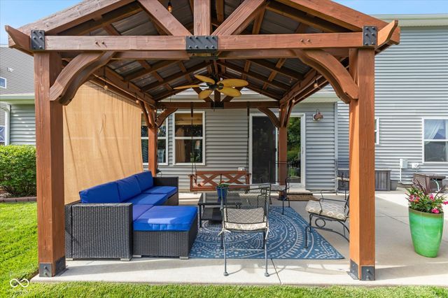 1225 Old Vines Trail, Greenwood, IN 46143