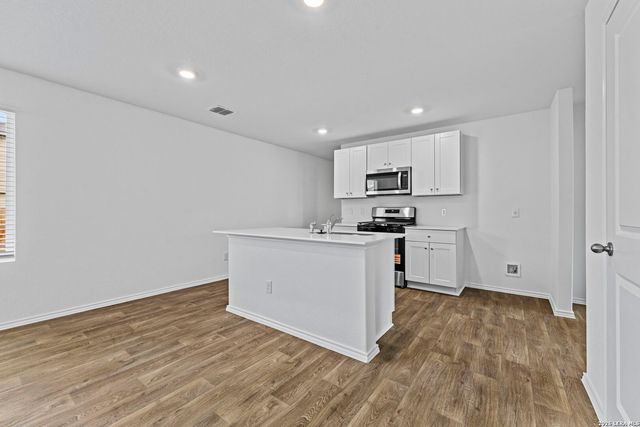 10723 Criterion, San Antonio, TX 78252