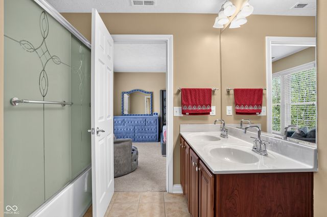13357 Dumbarton Street, Carmel, IN 46032