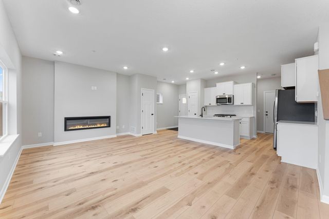 10300 Birchwood Circle, Victoria, MN 55318