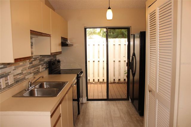 2903 62ND STREET W 303, Bradenton, FL 34209