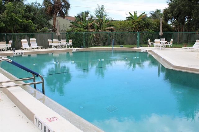 2903 62ND STREET W 303, Bradenton, FL 34209