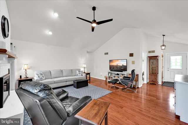 187 TICE LN, Lebanon, PA 17042
