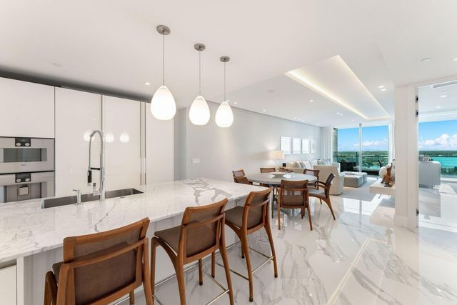 10201 Collins Avenue 1803, Bal Harbour, FL 33154