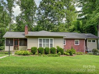 180 Rhododendron Drive 9,10, Hendersonville, NC 28739