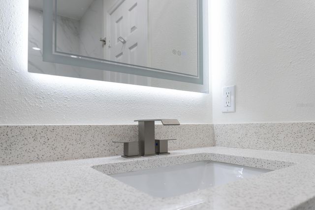 5701 NW 59TH COURT, Ocala, FL 34482