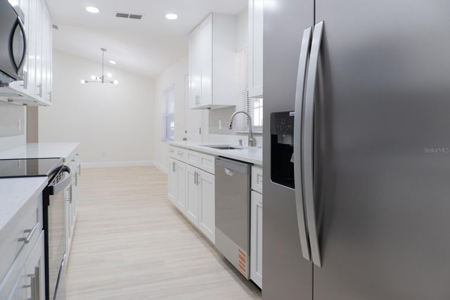 5701 NW 59TH COURT, Ocala, FL 34482