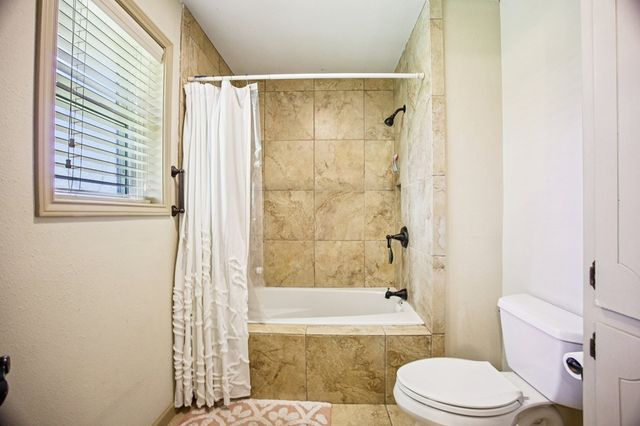 92 Westwood Lane, Kerrville, TX 78028