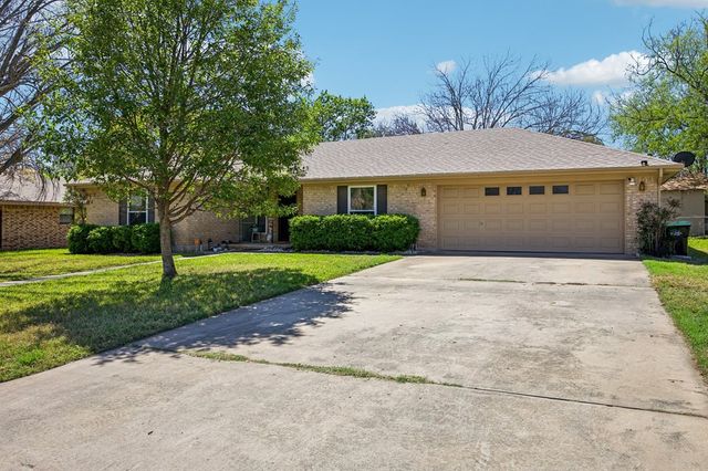 92 Westwood Lane, Kerrville, TX 78028