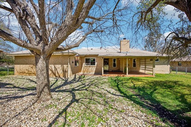 92 Westwood Lane, Kerrville, TX 78028