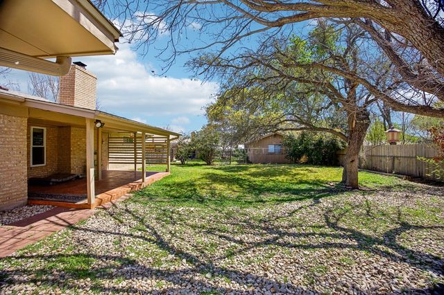 92 Westwood Lane, Kerrville, TX 78028