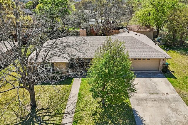 92 Westwood Lane, Kerrville, TX 78028