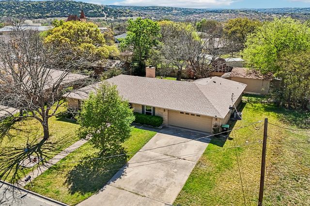 92 Westwood Lane, Kerrville, TX 78028