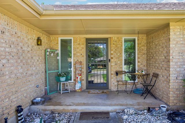 92 Westwood Lane, Kerrville, TX 78028