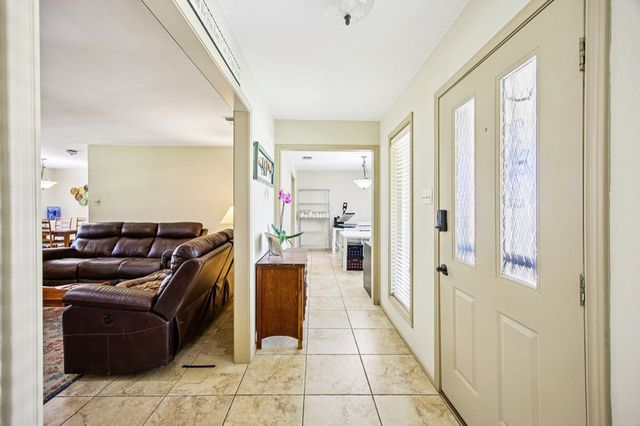 92 Westwood Lane, Kerrville, TX 78028