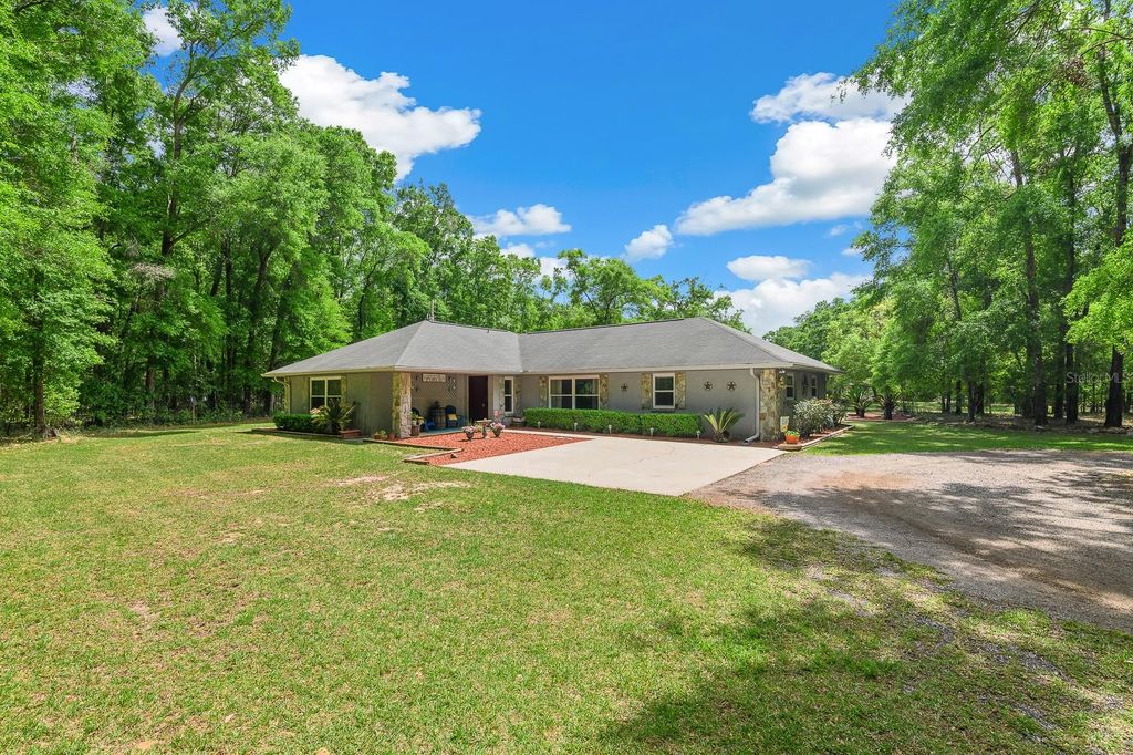 23719 NW 142ND AVENUE, High Springs, FL 32643