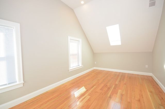 18 Eaton Ave 2, Woburn, MA 01801