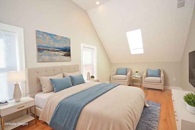 18 Eaton Ave 2, Woburn, MA 01801